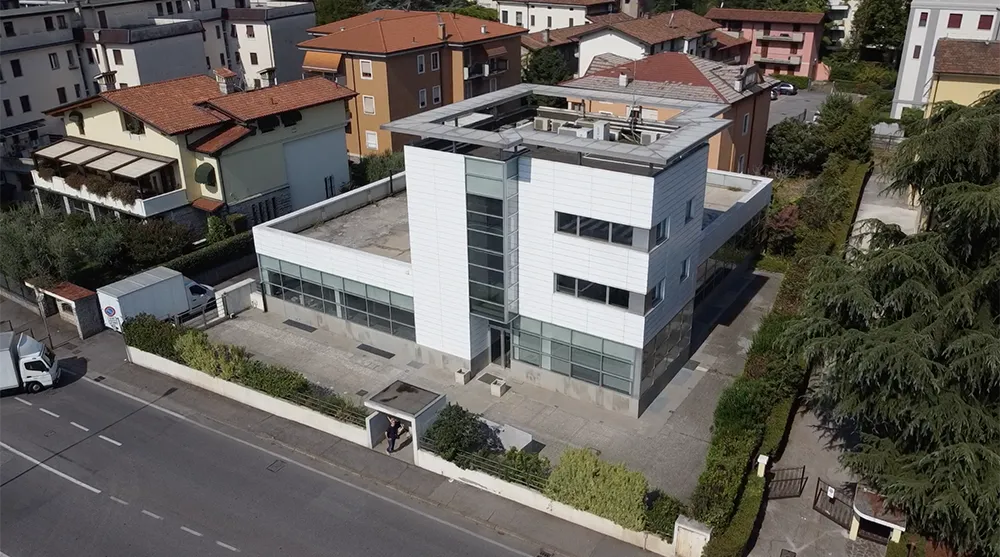 vista immobile alto a destra ricrea immobiliare costruzioni sostenibili